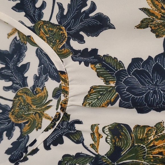 VAN HEUSEN FLOWY FLORAL LEAF TANK TOP BLOUSE SMALL PETITE - Picture 4 of 6